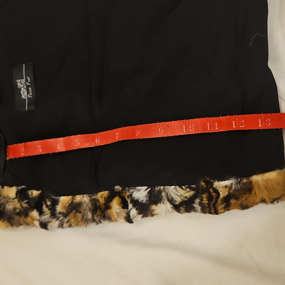 Clothes - Picture 7 of 8
